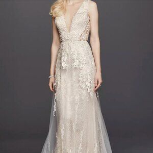 Galina Signature Wedding Dress, Ivory, SIZE 6